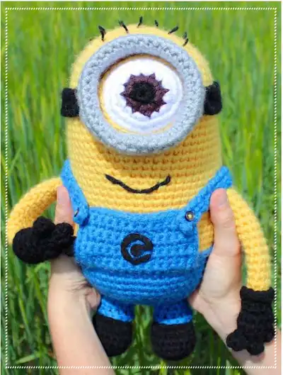 Adorable Minion Amigurumi Pattern