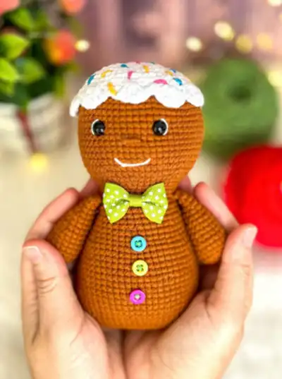 Cute Gingerbread Man Amigurumi Pattern