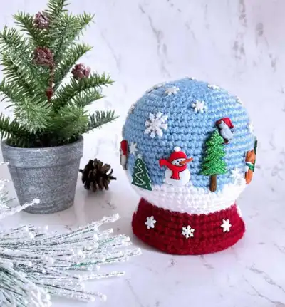 Festive Snow Globe Crochet Pattern