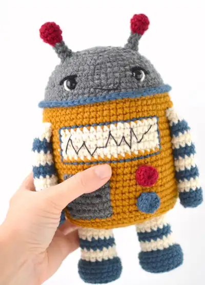 Pixie the Robot Amigurumi Pattern