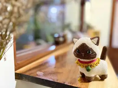 Toby the Siamese Cat Amigurumi Pattern